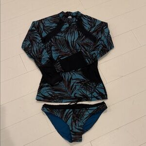 lululemon athletica Black and Blue Leaf Rashguard bikini